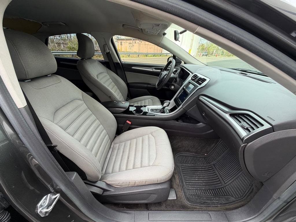 Used 2015 Ford Fusion S FWD image 11