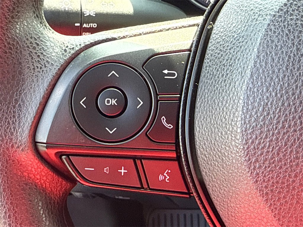 Used 2024 Toyota RAV4 XLE image 25