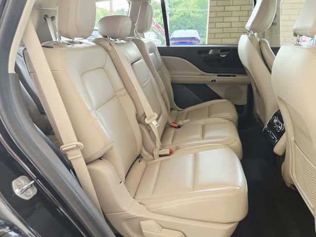 Used 2021 Lincoln Aviator 2WD image 17
