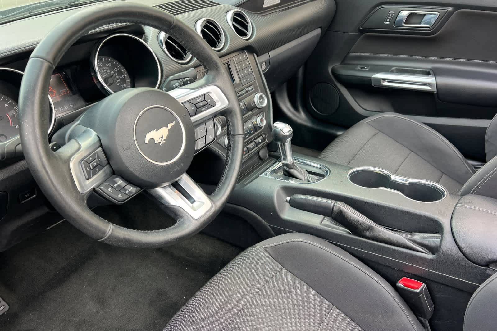Used 2016 Ford Mustang Convertible RWD image 14