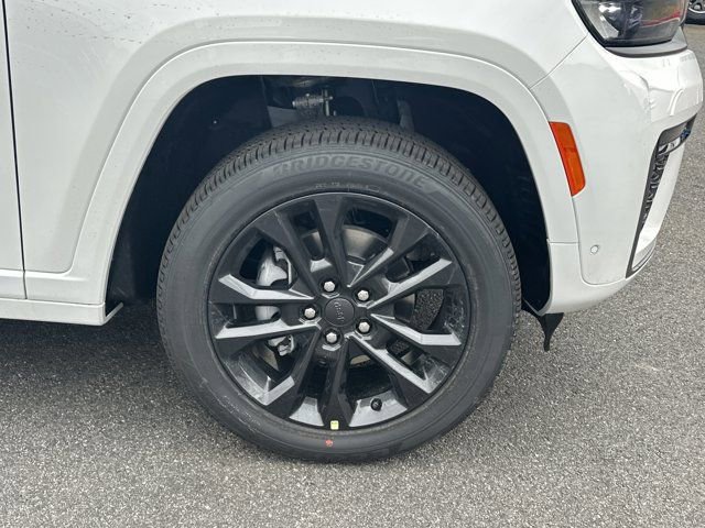New 2026 Jeep Grand Cherokee Limited image 12
