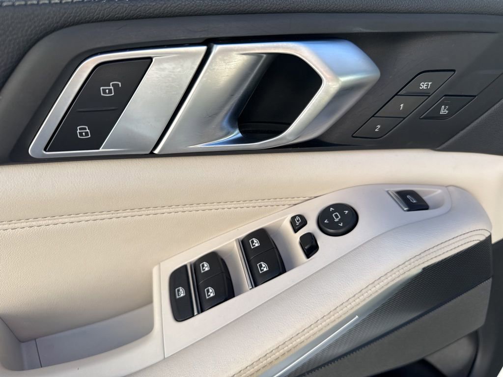 Used 2023 BMW X5 M50i image 35