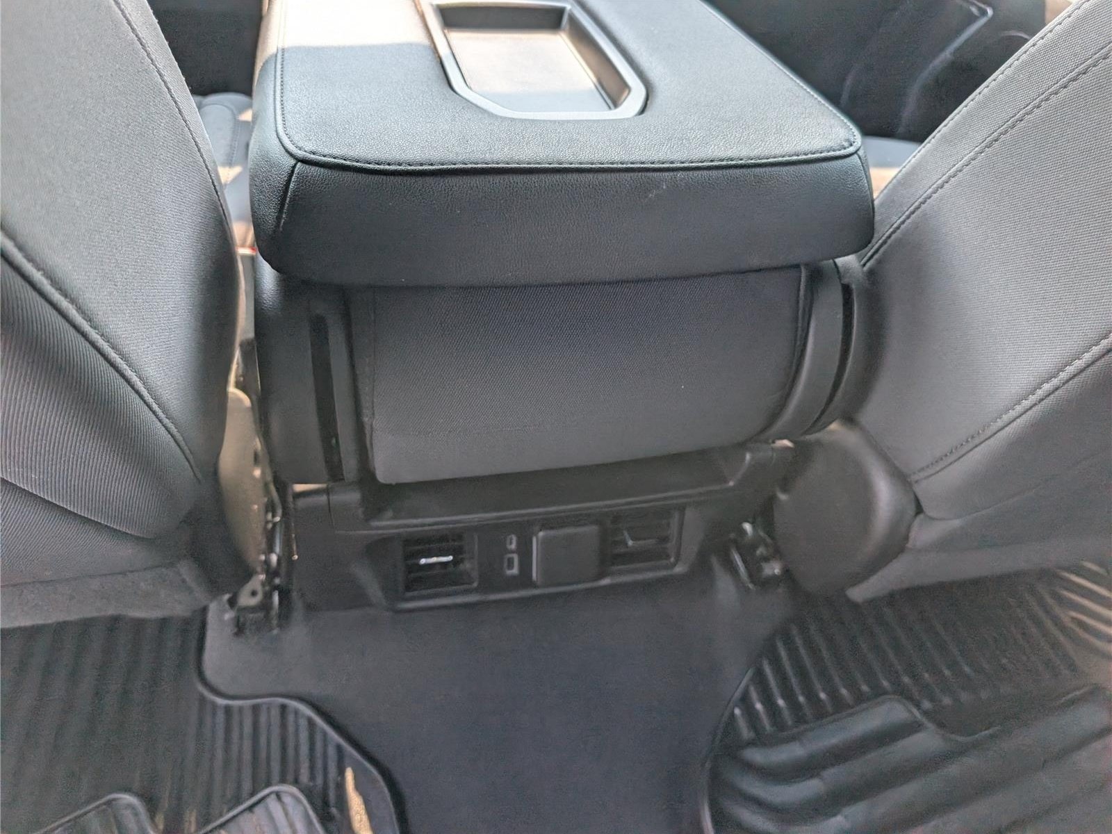 Used 2025 Chevrolet Silverado 1500 LT RWD image 18