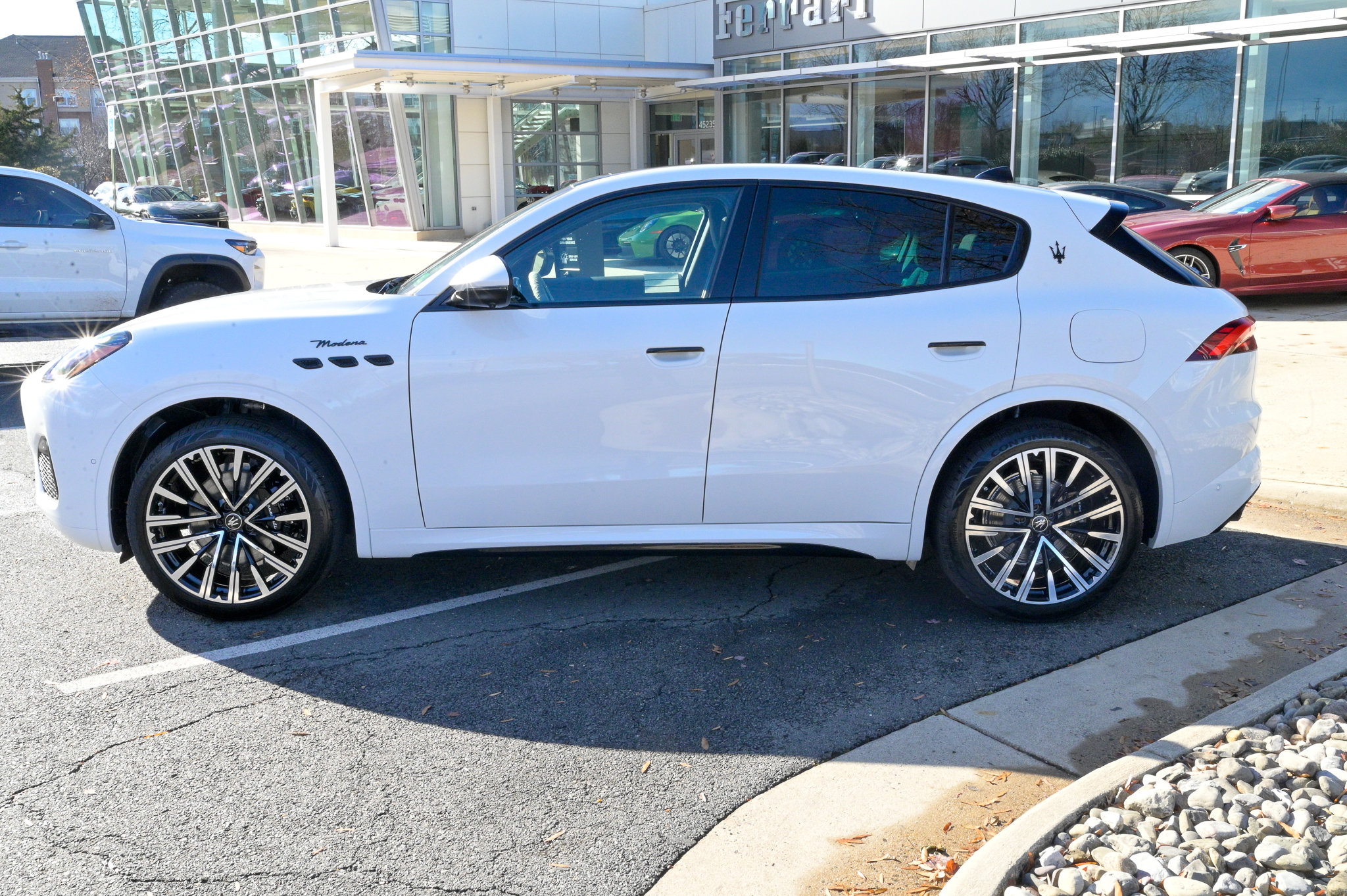 New 2025 Maserati Grecale Modena image 8