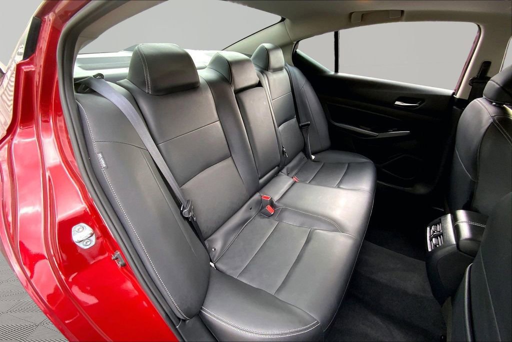 Used 2024 Nissan Altima 2.5 SL AWD/4WD image 17