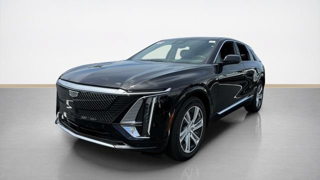 Used 2024 Cadillac Lyriq Tech w/ LPO, Floor Liner Package RWD image 6