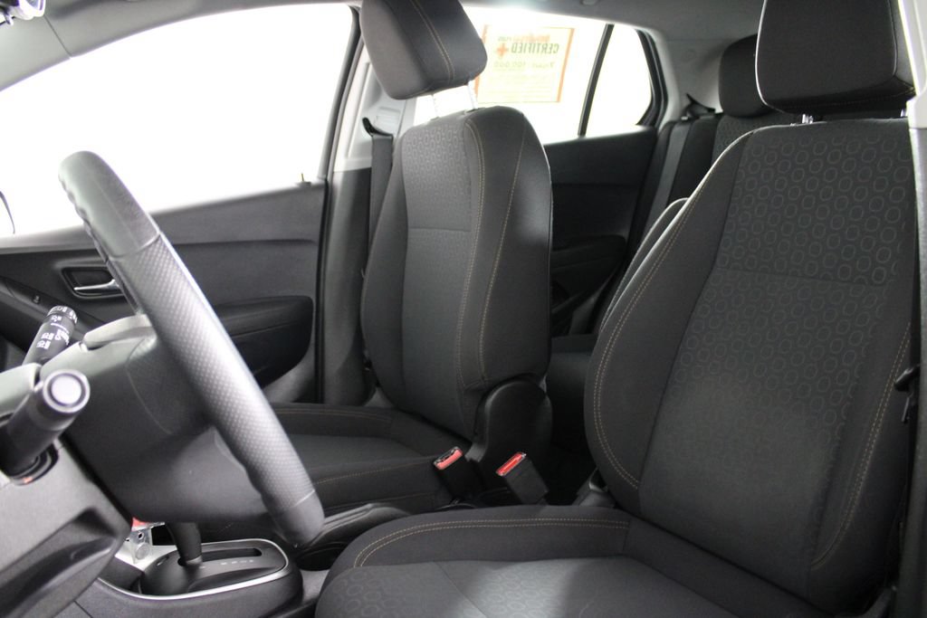Used 2020 Chevrolet Trax LS FWD image 18