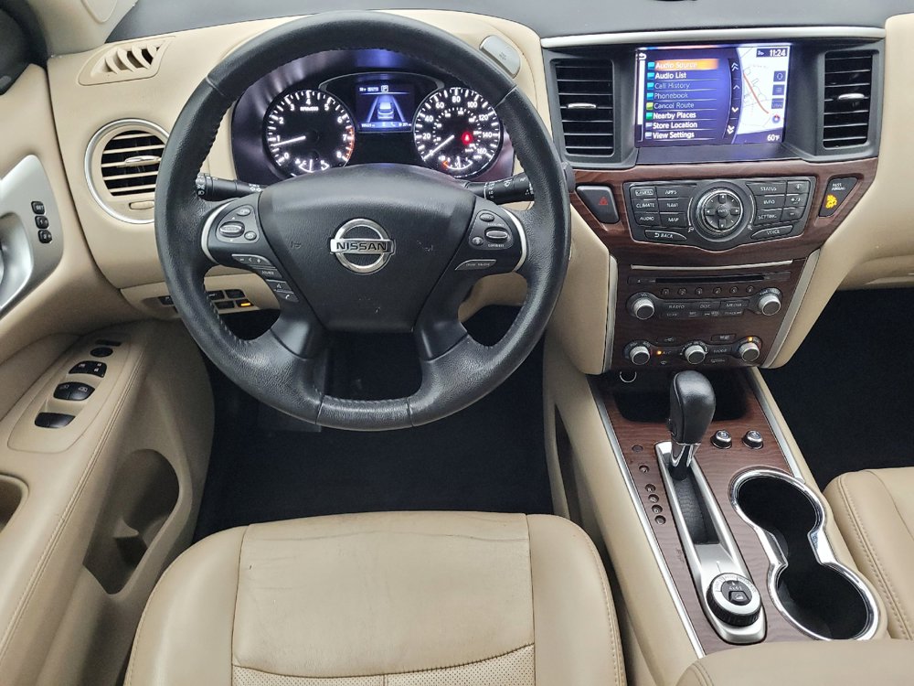 Used 2017 Nissan Pathfinder Platinum w/ Family Entertainment Package AWD/4WD image 22