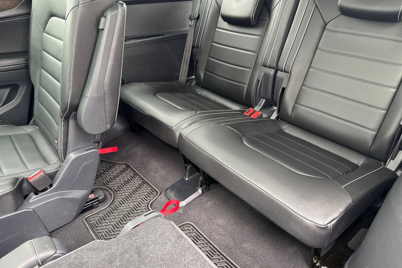 Certified 2024 Volkswagen Atlas SEL image 15