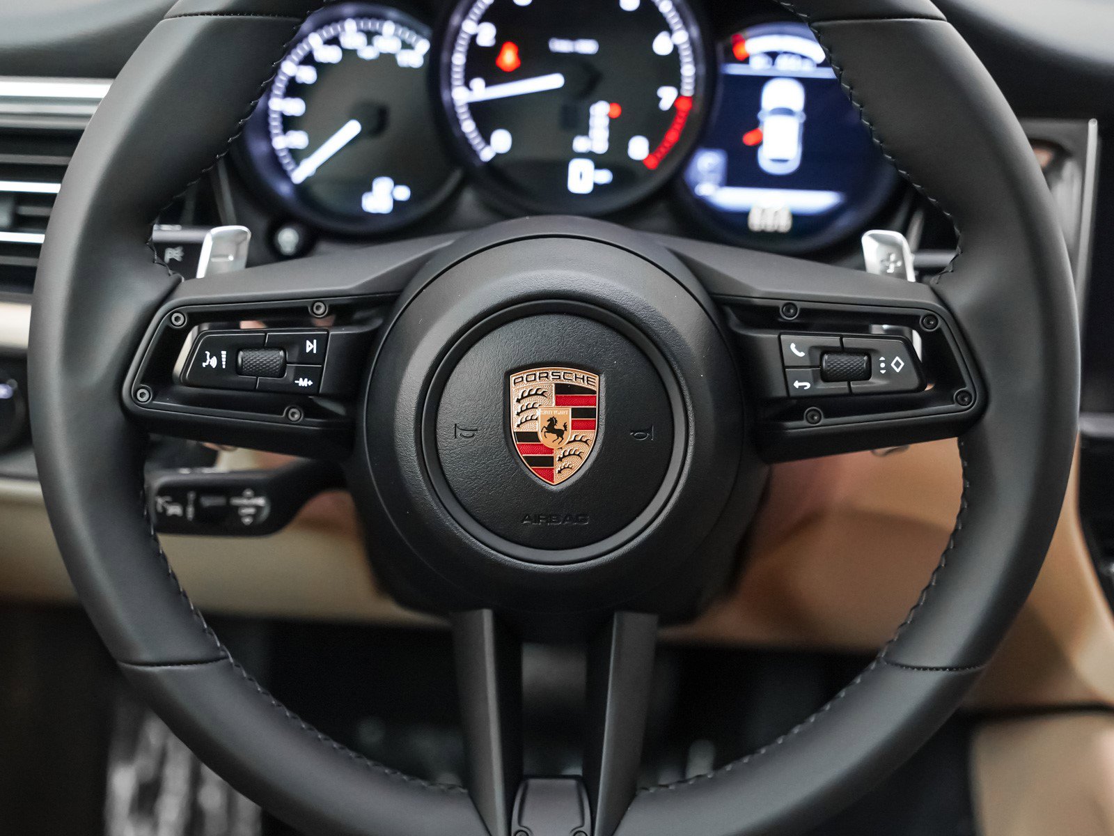 New 2026 Porsche Macan image 17
