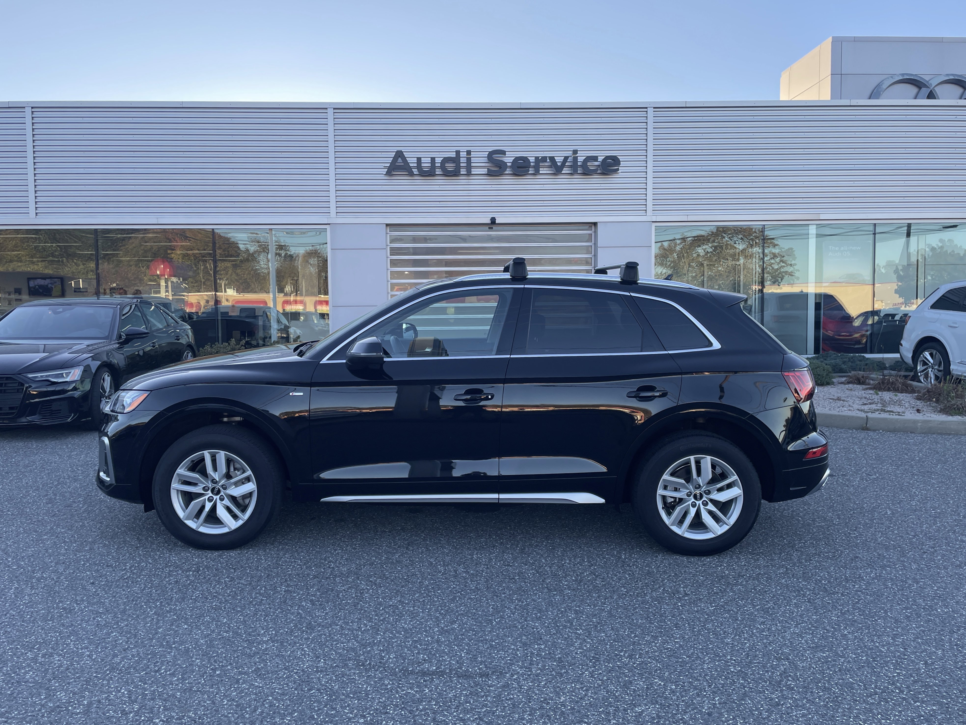 Certified 2023 Audi Q5 2.0T Premium w/ Convenience Package AWD/4WD image 4