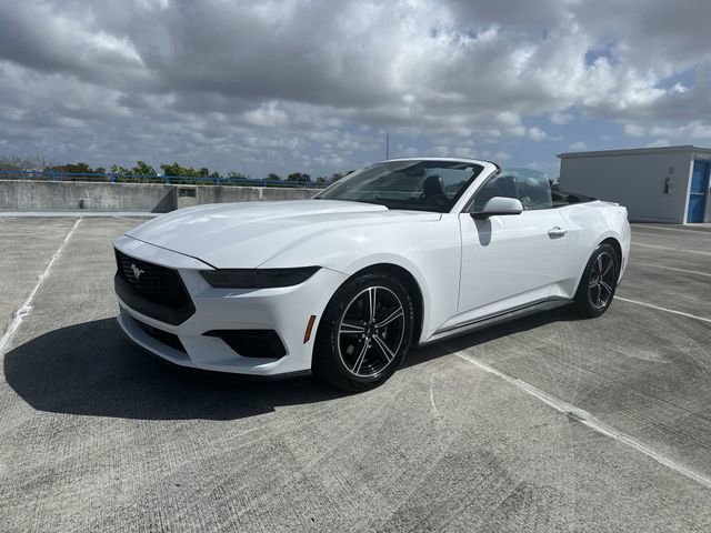 Used 2025 Ford Mustang Premium image 32