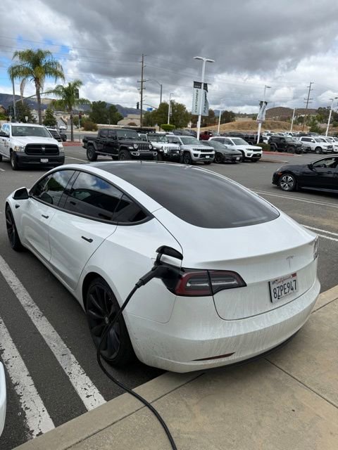 Used 2021 Tesla Model 3 Standard Range Plus RWD image 4
