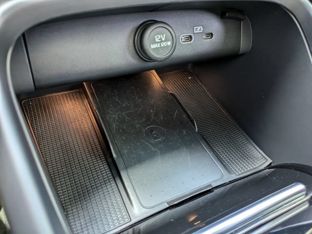 Certified 2023 Volvo C40 P8 Recharge Ultimate AWD/4WD image 28