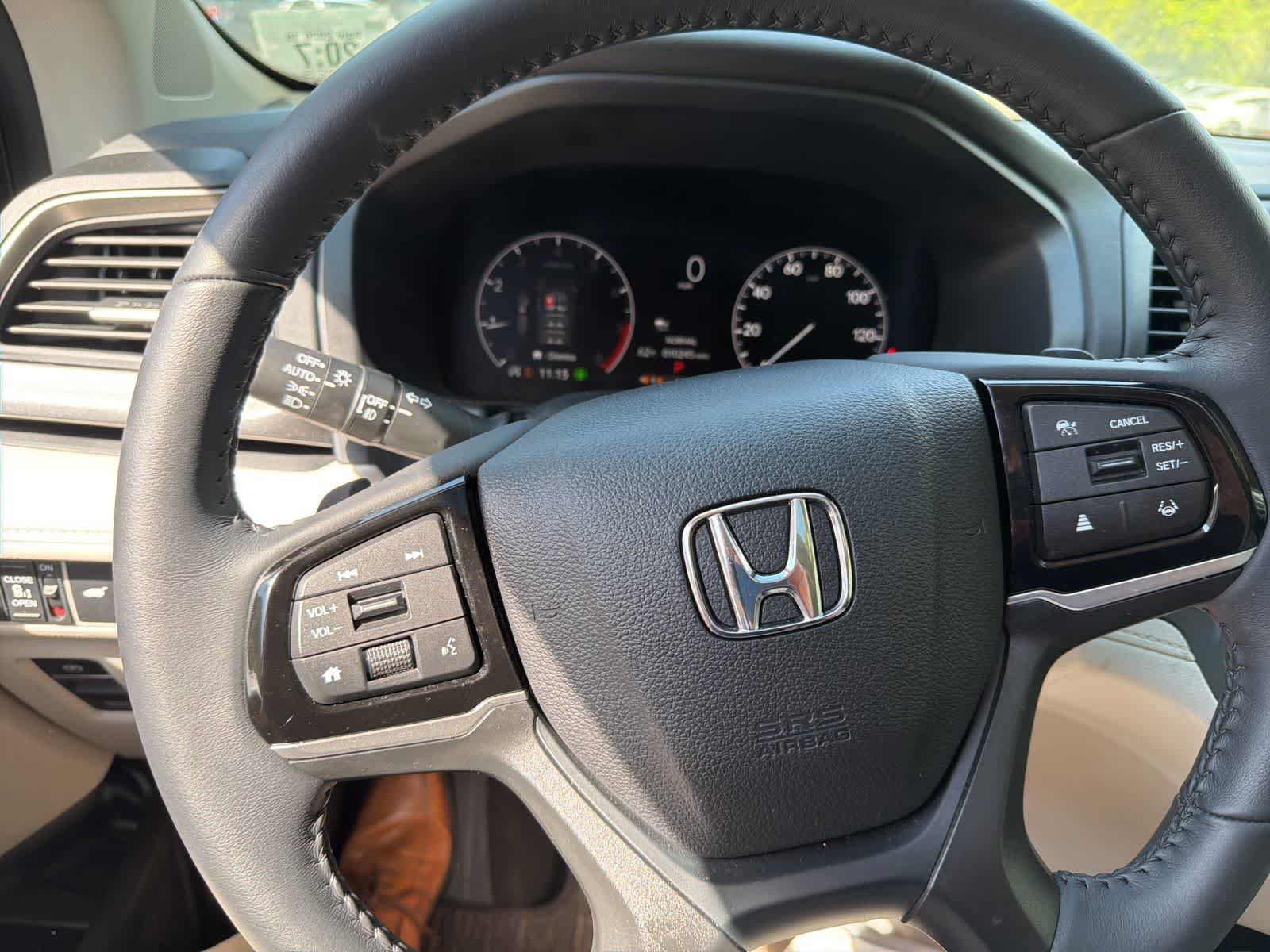 Used 2025 Honda Odyssey EX-L image 21