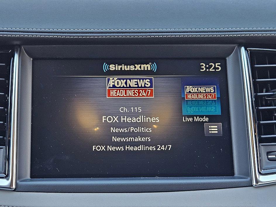 New 2025 INFINITI QX50 Luxe image 23