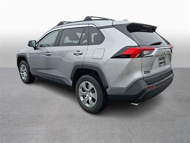 Used 2021 Toyota RAV4 LE image 6