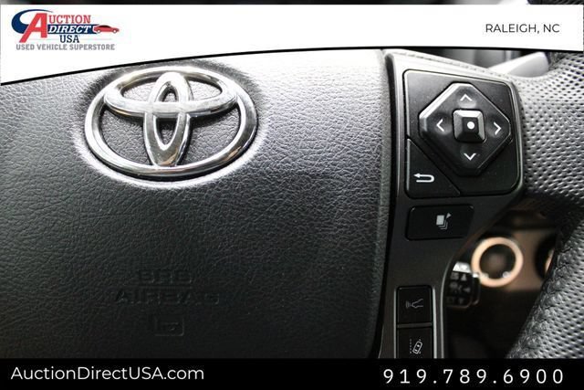 Used 2021 Toyota Tacoma TRD Off-Road AWD/4WD image 29