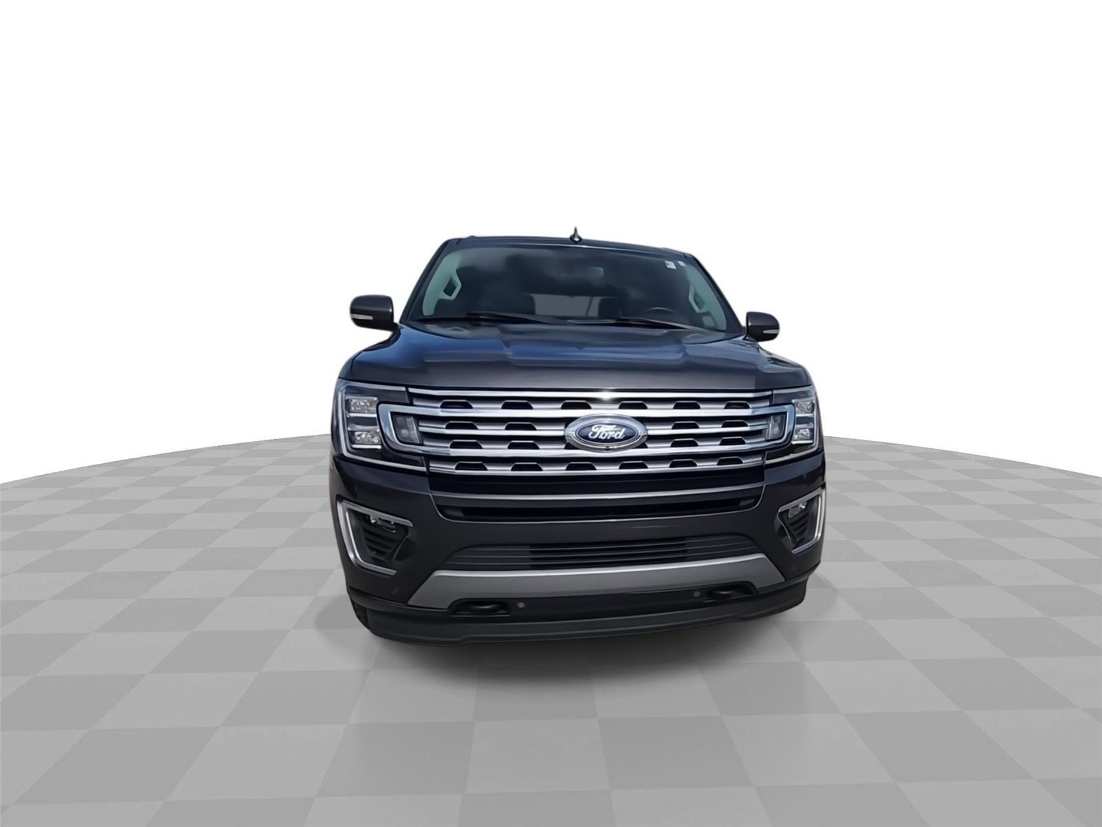 Used 2019 Ford Expedition Limited w/ Equipment Group 302A AWD/4WD image 3