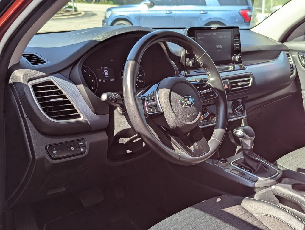 Used 2021 Kia Seltos S AWD/4WD image 9