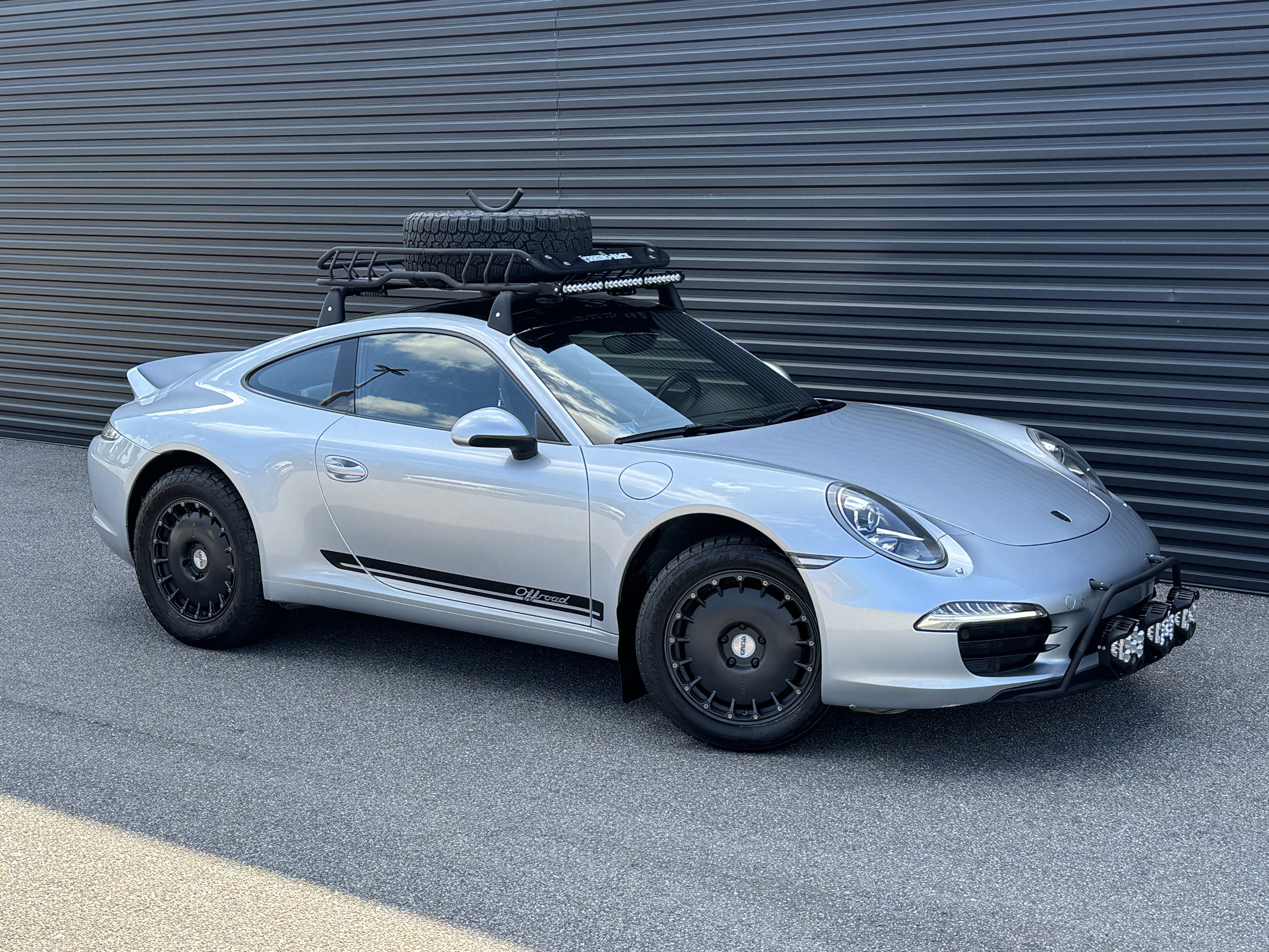 Used 2015 Porsche 911 Carrera RWD image 8