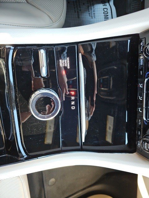 Used 2023 Jeep Grand Cherokee Limited w/ Luxury Tech Group II image 25