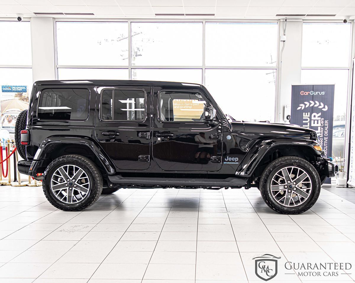 Used 2024 Jeep Wrangler High Altitude AWD/4WD image 9