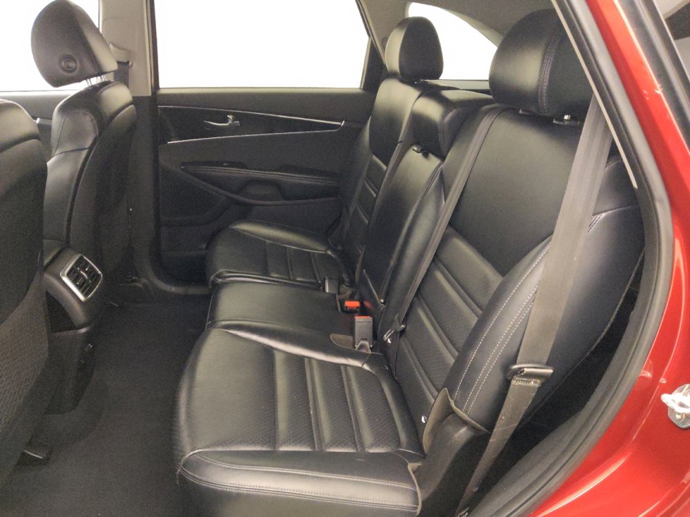 Used 2020 Kia Sorento EX image 18