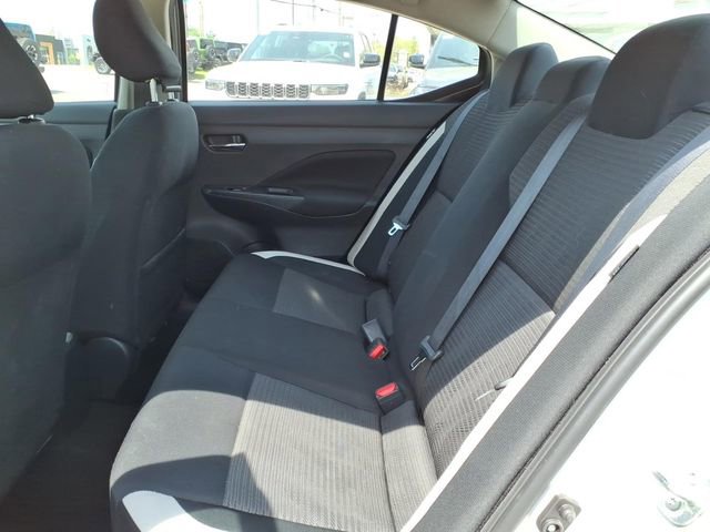 Used 2021 Nissan Versa SV FWD image 10