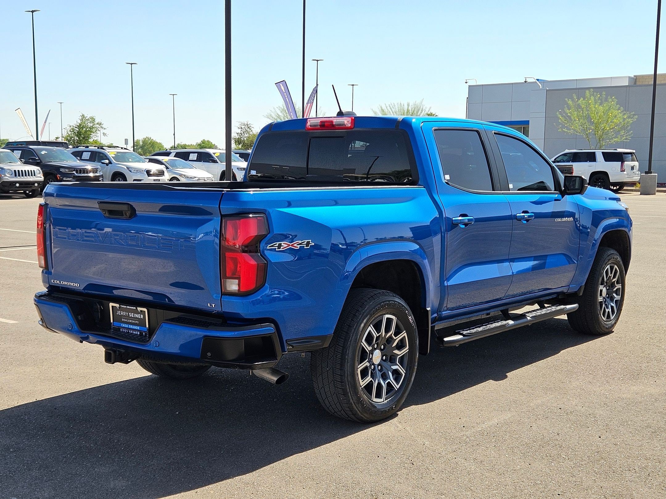 Certified 2023 Chevrolet Colorado LT w/ LT Convenience Package III AWD/4WD image 5