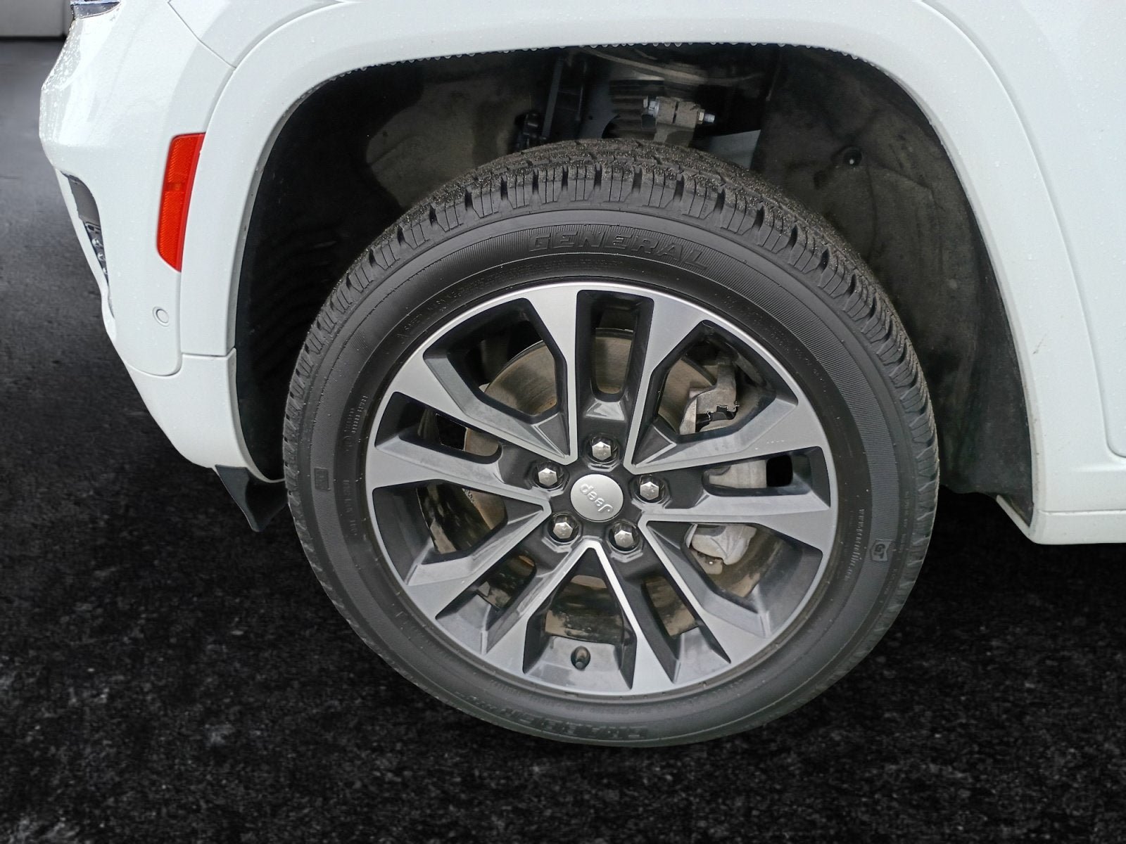 Used 2021 Jeep Grand Cherokee L Overland AWD/4WD image 15