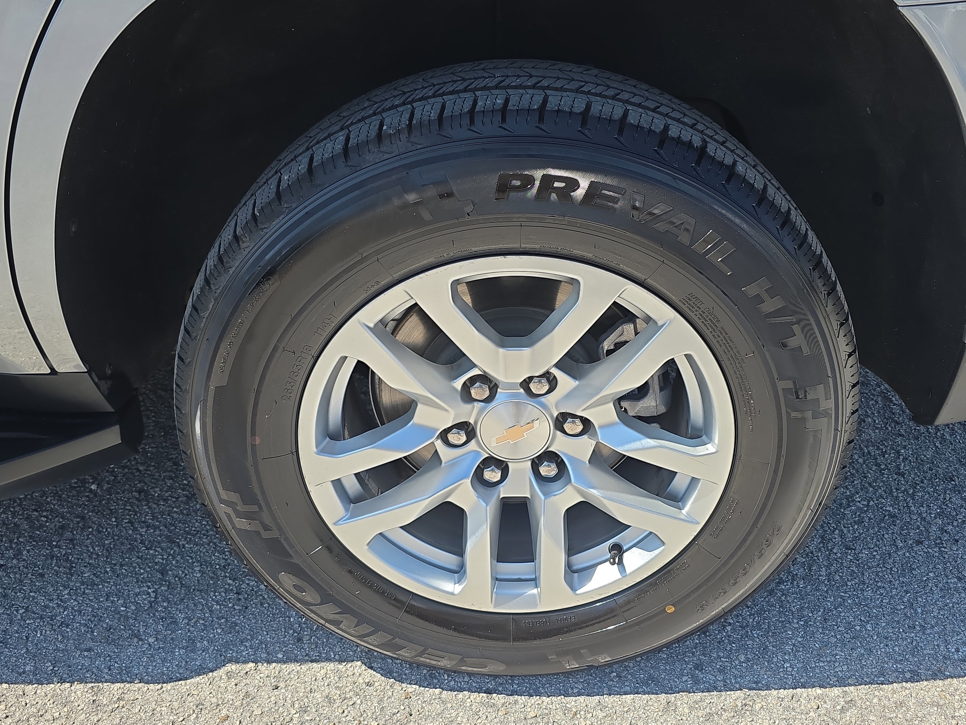 Used 2024 Chevrolet Tahoe LT AWD/4WD image 13