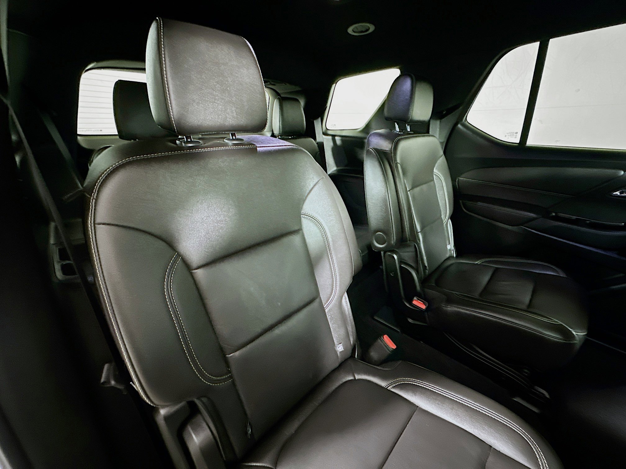 Used 2023 Chevrolet Traverse LT image 27