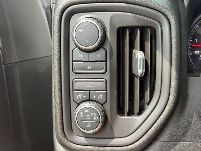 Certified 2021 Chevrolet Silverado 2500 Custom w/ Custom Value Package AWD/4WD image 19