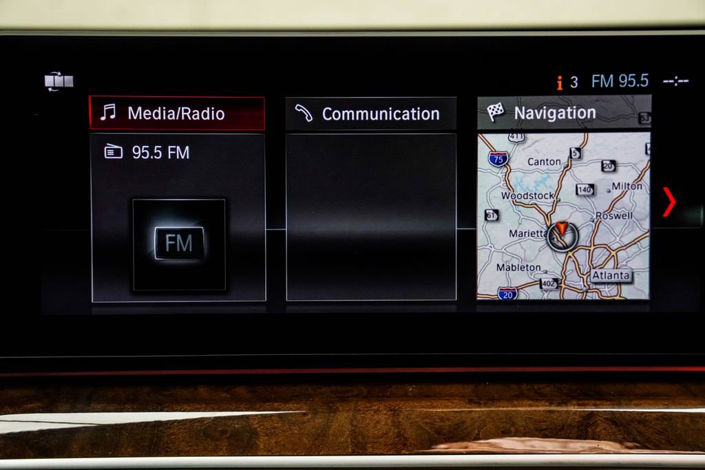 Used 2017 BMW 540i xDrive w/ Premium Package image 30