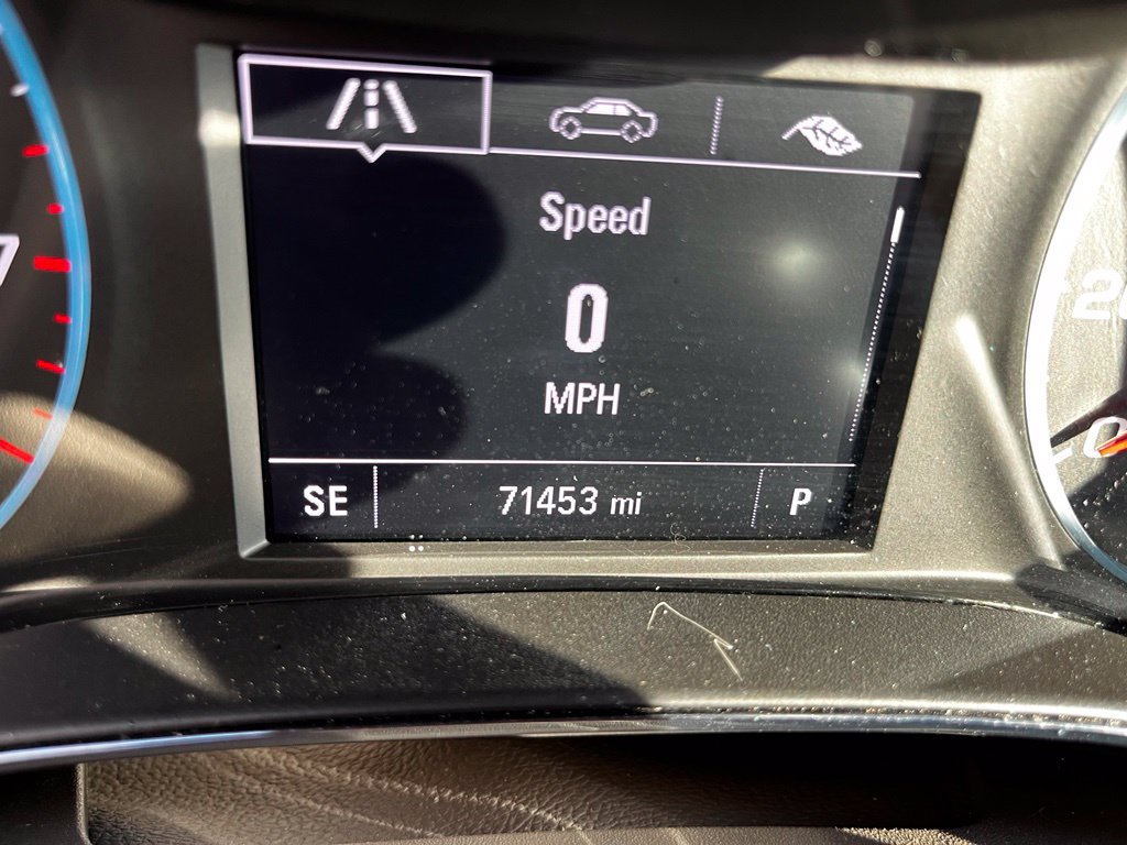 Used 2018 Chevrolet Cruze LT w/ Convenience Package FWD image 15