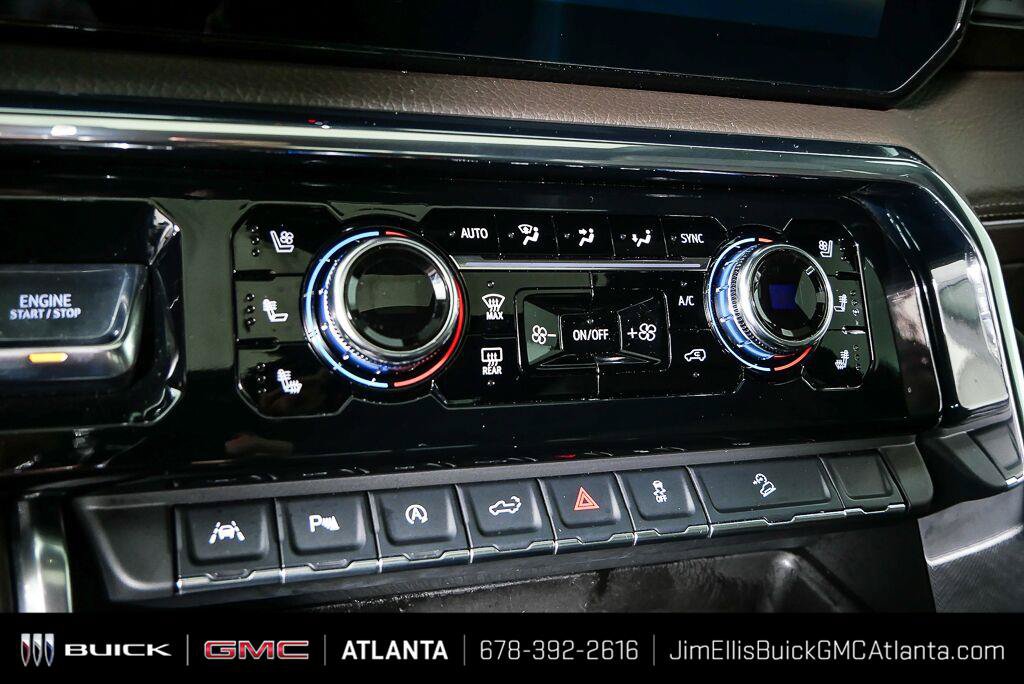 Used 2025 GMC Sierra 1500 Denali w/ Technology Package AWD/4WD image 17