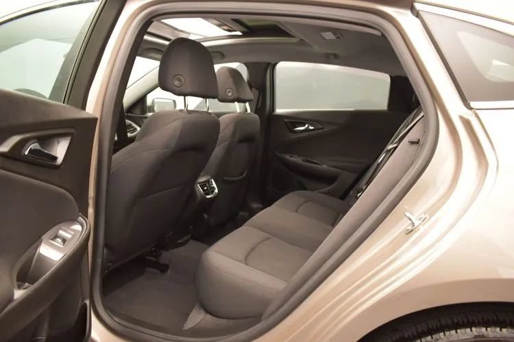Used 2023 Chevrolet Malibu LT FWD image 15