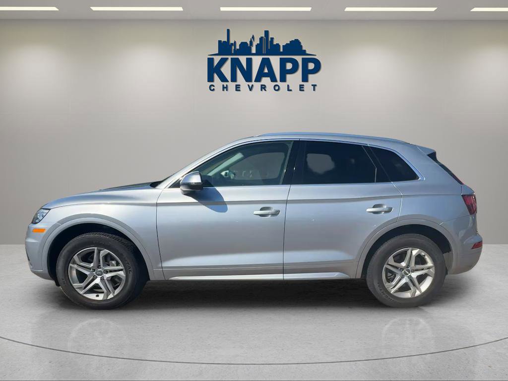 Used 2019 Audi Q5 2.0T Premium w/ Convenience Package AWD/4WD image 2