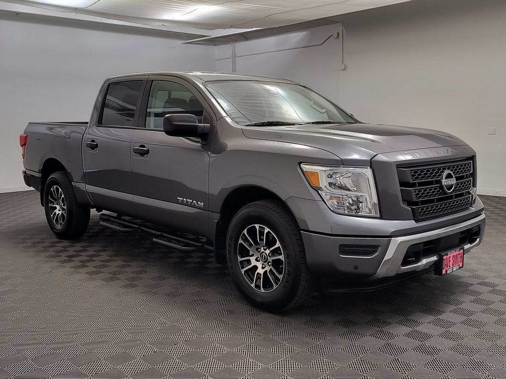 Used 2023 Nissan Titan SV w/ SV Convenience Package AWD/4WD image 7
