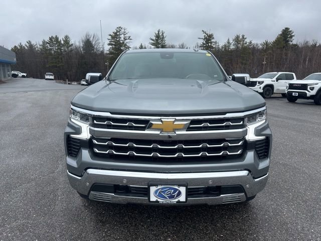 Used 2025 Chevrolet Silverado 1500 LTZ image 2