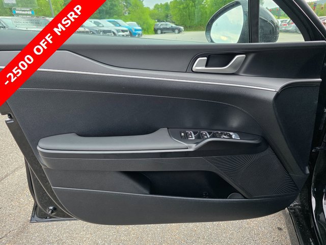 New 2025 Kia K5 LXS image 23