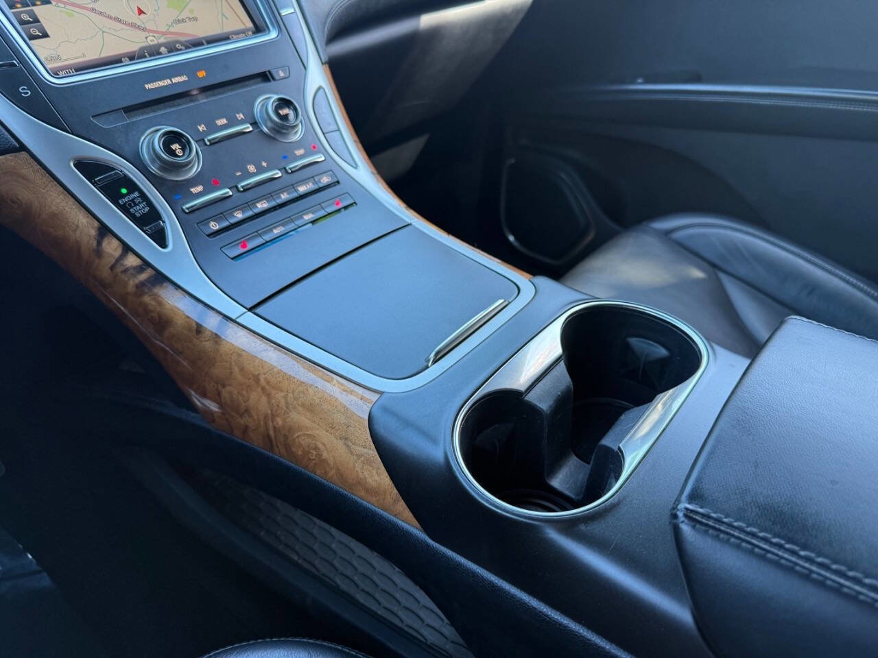 Used 2016 Lincoln MKX Select w/ Select Plus Package image 26