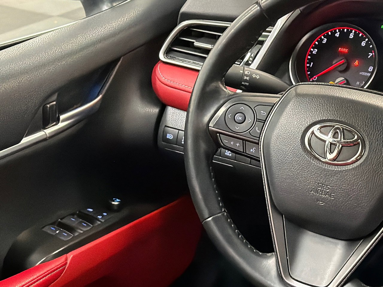 Used 2023 Toyota Camry XSE image 16