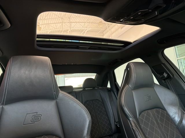 Used 2019 Audi S4 Premium Plus w/ Premium Plus Package AWD/4WD image 16