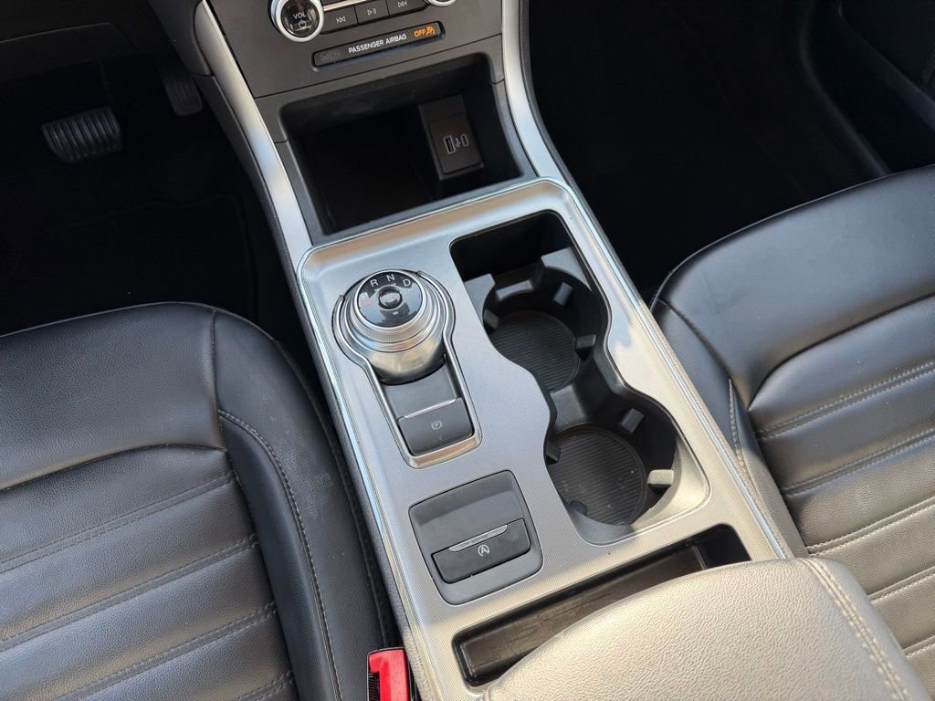 Used 2022 Ford Edge SEL image 16