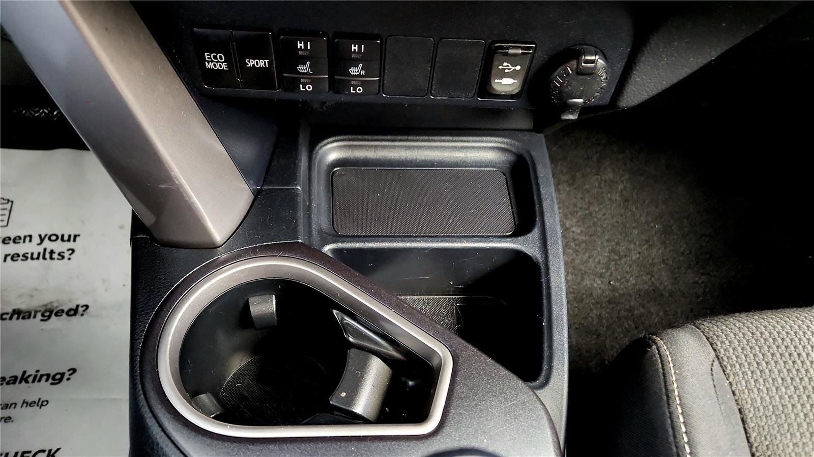 Used 2018 Toyota RAV4 XLE image 32