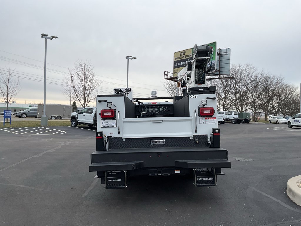 New 2026 Ford F550 4x4 Supercab Super Duty image 4