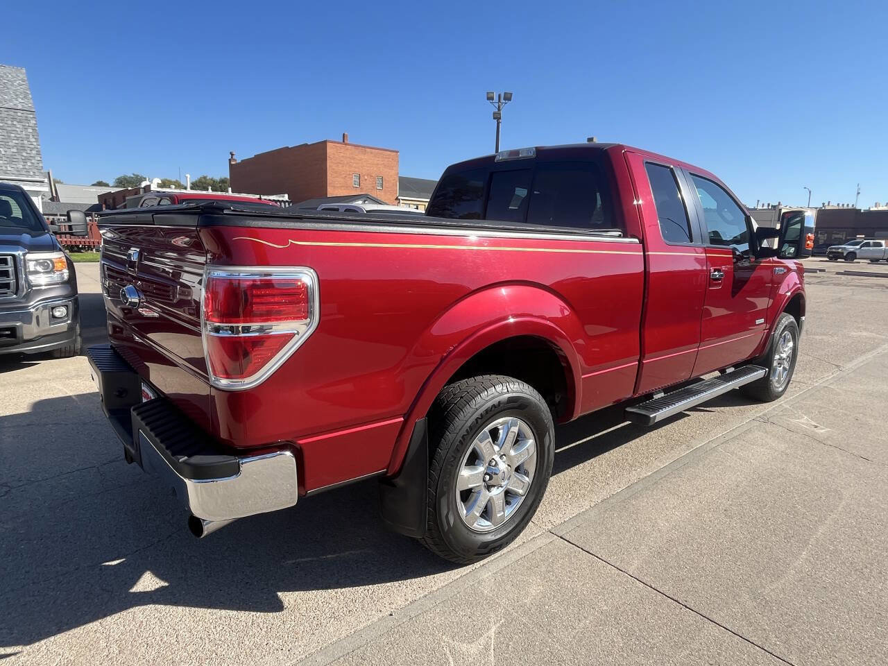 Used 2013 Ford F150 Lariat w/ Lariat Chrome Pkg image 4