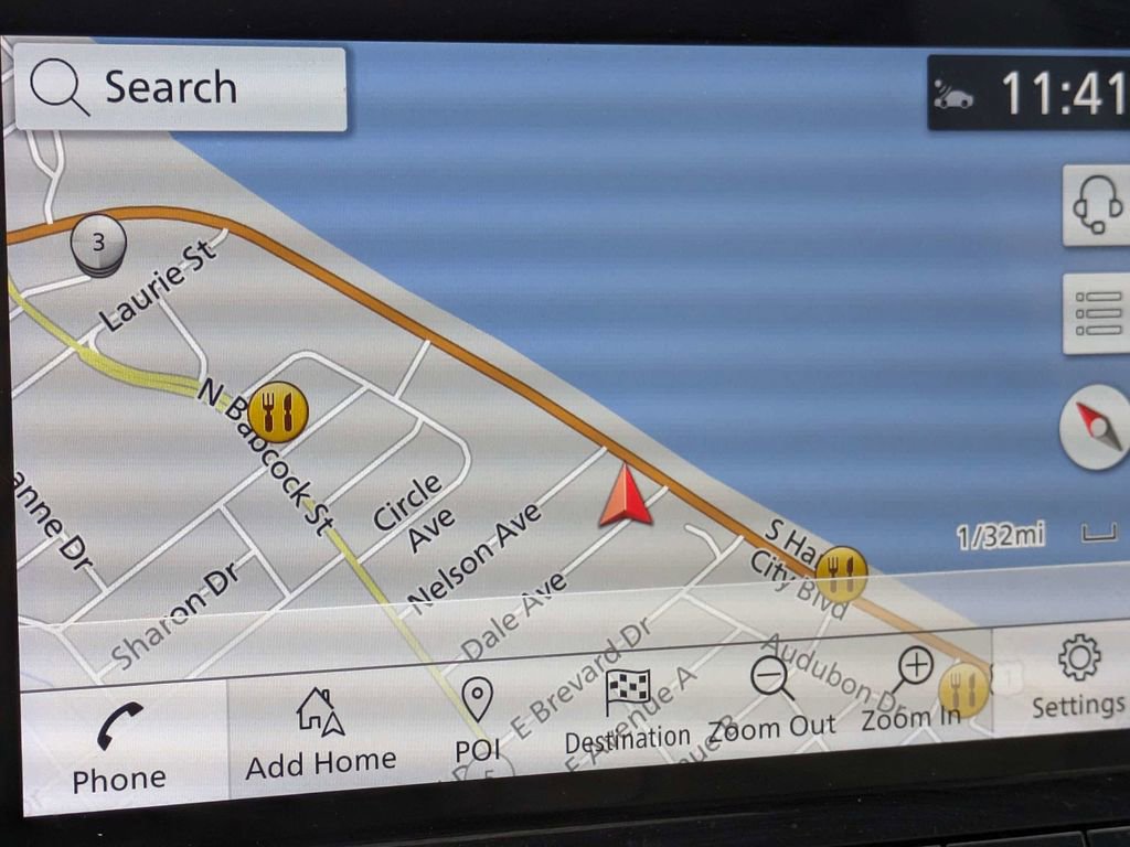 Used 2023 Nissan Rogue SL w/ SL Premium Package image 21